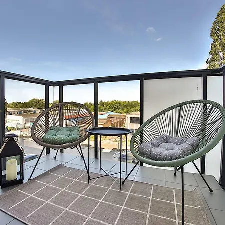 Sea And * غدانسك